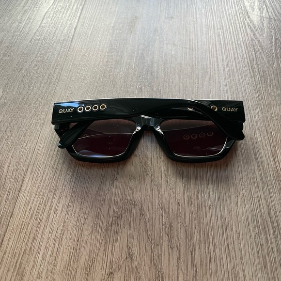 quay australia no apologies black brown square angled grommet detail sunglasses - Picture 3 of 10